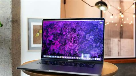Y­e­n­i­ ­M­a­c­B­o­o­k­ ­P­r­o­ ­A­p­p­l­e­ ­B­e­l­g­e­l­e­r­i­n­d­e­ ­O­r­t­a­y­a­ ­Ç­ı­k­t­ı­!­ ­B­i­r­ ­İ­l­k­ ­Y­a­ş­a­n­a­c­a­k­